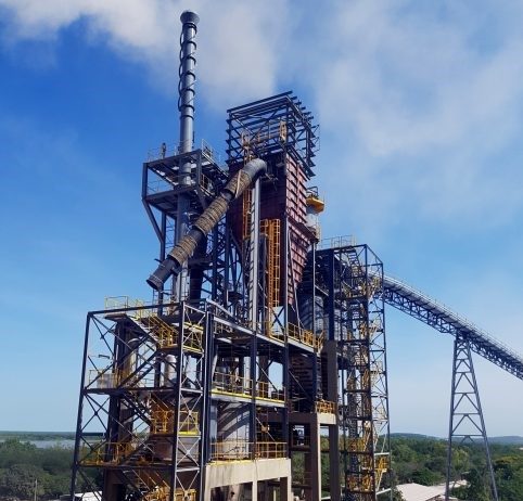 INC inaugura cambio de combustible del horno de Clinker