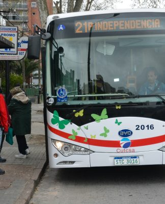 Transición hacia un sistema de transporte eléctrico que incluya a la mujer