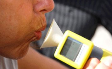 Unasev y farmacias acordaron acciones de prevención para conductores sobre alcohol contenido en medicamentos homeopáticos