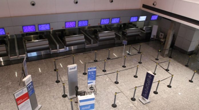 EL TURISMO RETROCEDE A NIVELES DE 1990 CON UNA CAÍDA EN LLEGADAS DEL MÁS DEL 70%
