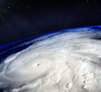 PREPARACIÓN PARA HURACANES O TORMENTAS TROPICALES