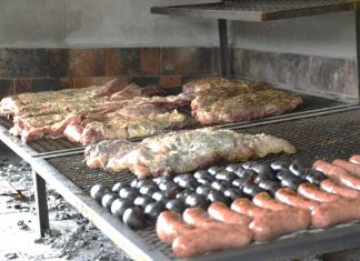 PICNIC TRICOLOR IN NY