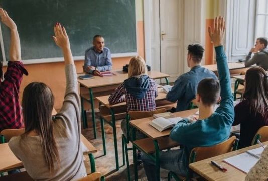 EL ESTÍMULO DE LA JUVENTUD