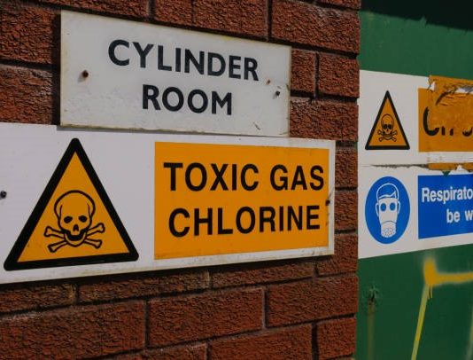 LOS PELIGROS DEL CLORO